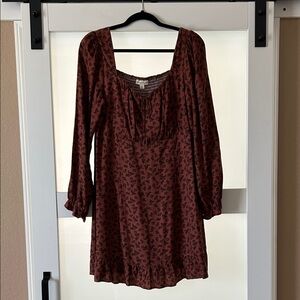 Chic Long Sleeve Floral Dress in Rich Brown